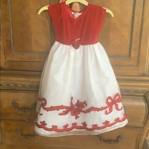 Full length Girls dress by Pippa & Julie size 6x